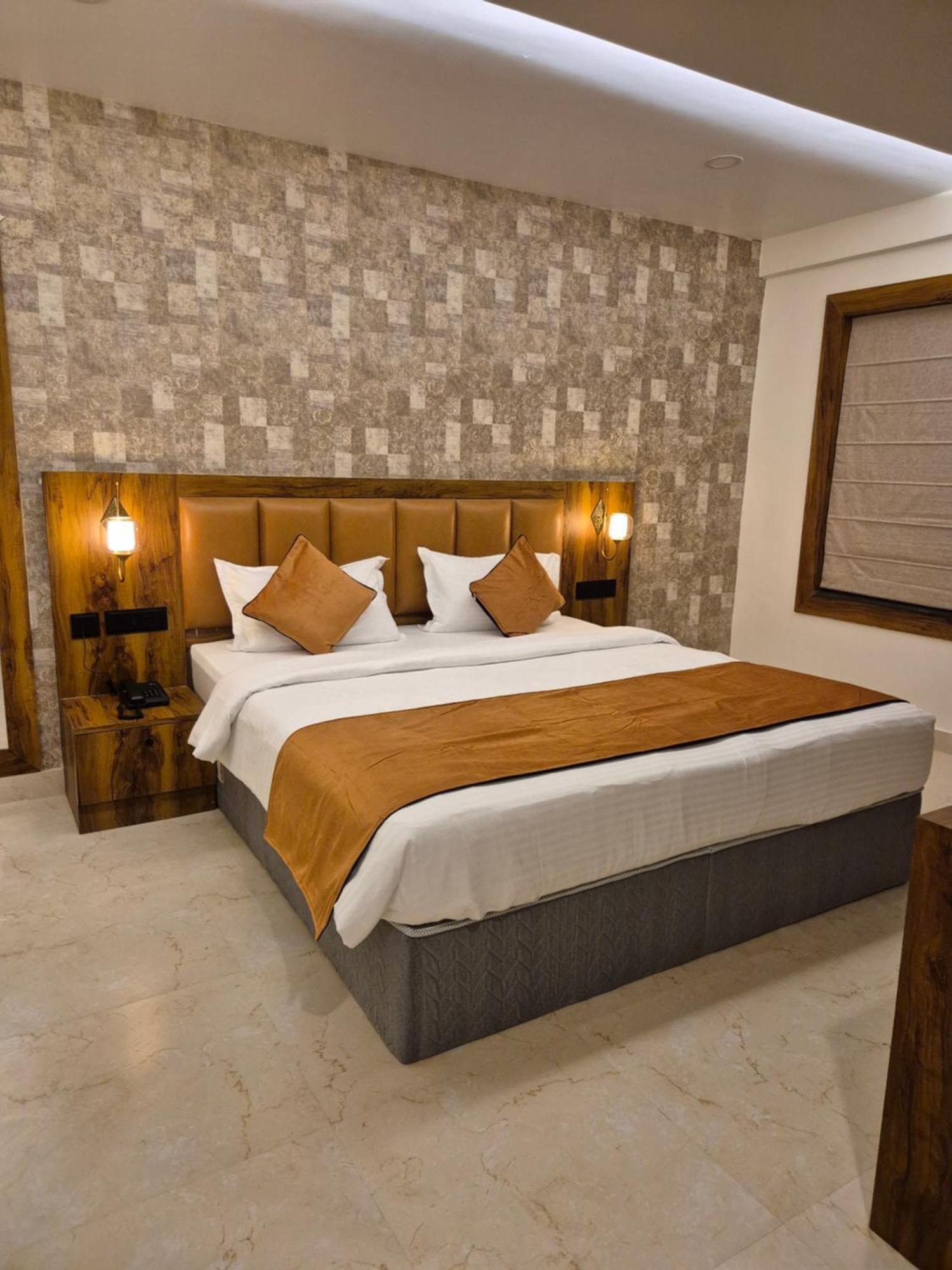 Hotel Orange Bhubaneswar Esterno foto