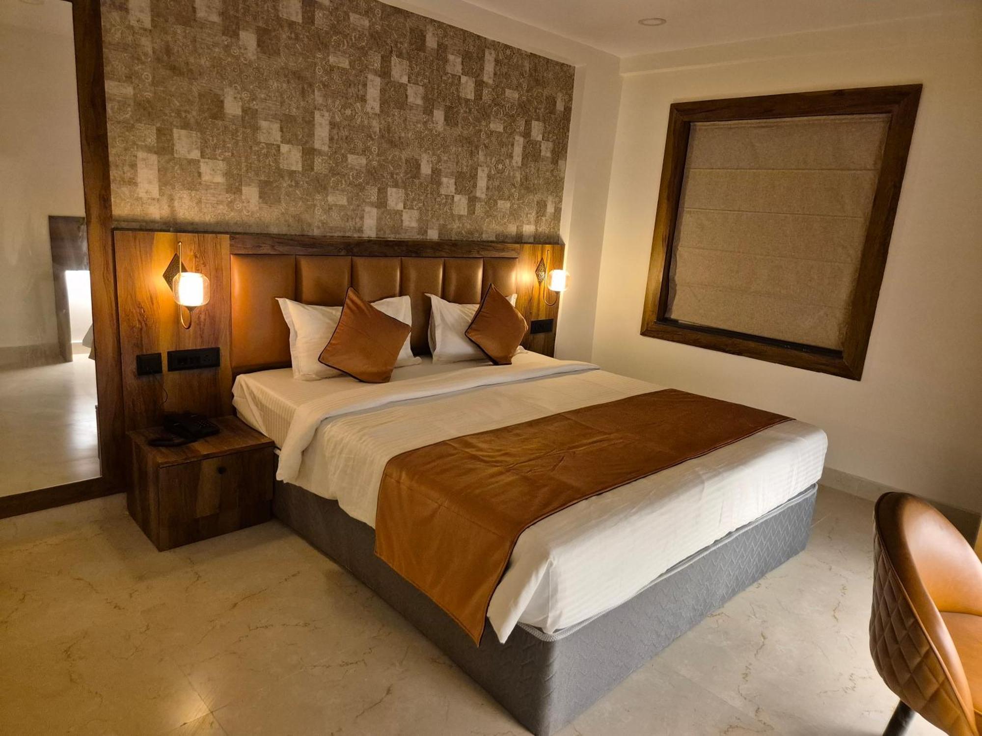 Hotel Orange Bhubaneswar Esterno foto