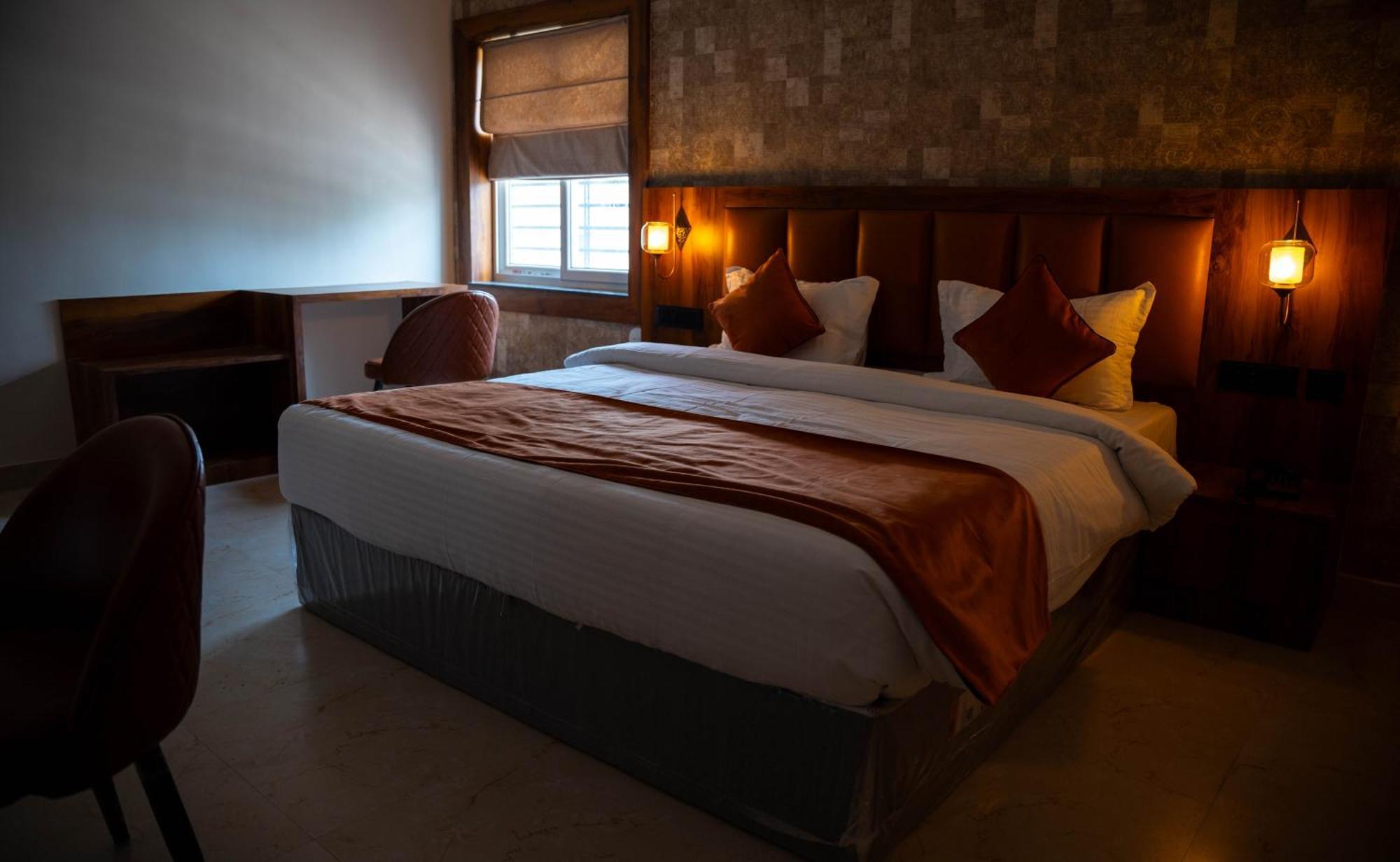 Hotel Orange Bhubaneswar Esterno foto