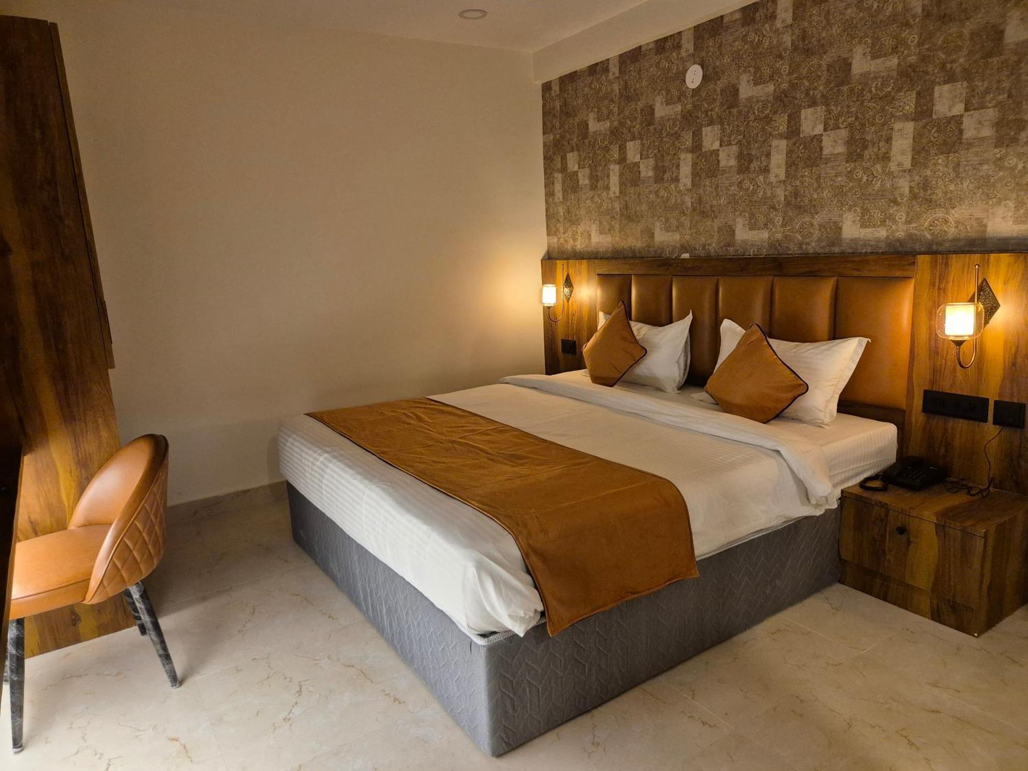 Hotel Orange Bhubaneswar Esterno foto