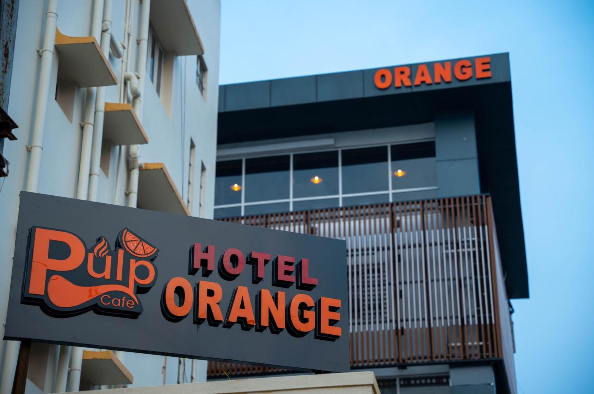 Hotel Orange Bhubaneswar Esterno foto