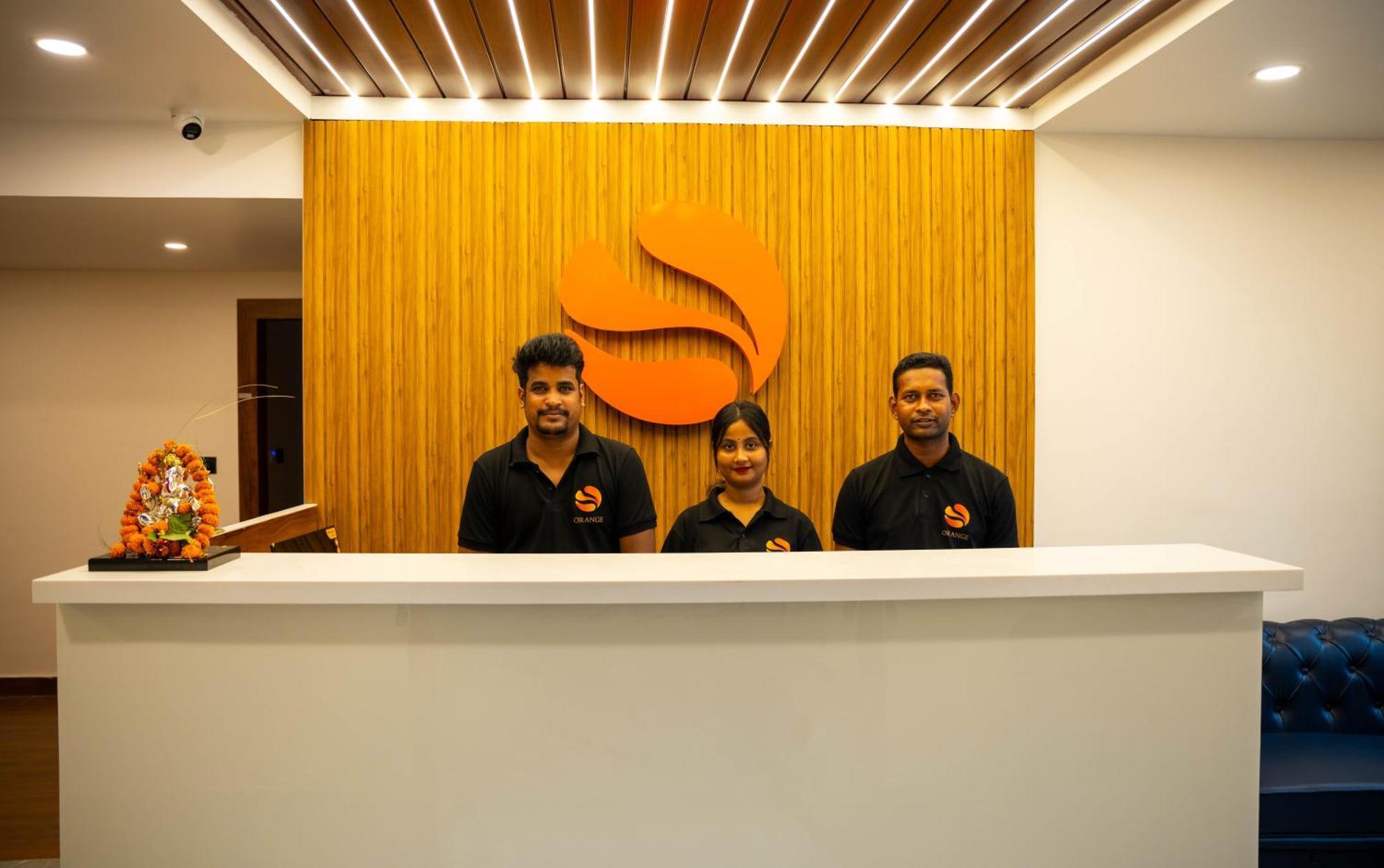 Hotel Orange Bhubaneswar Esterno foto