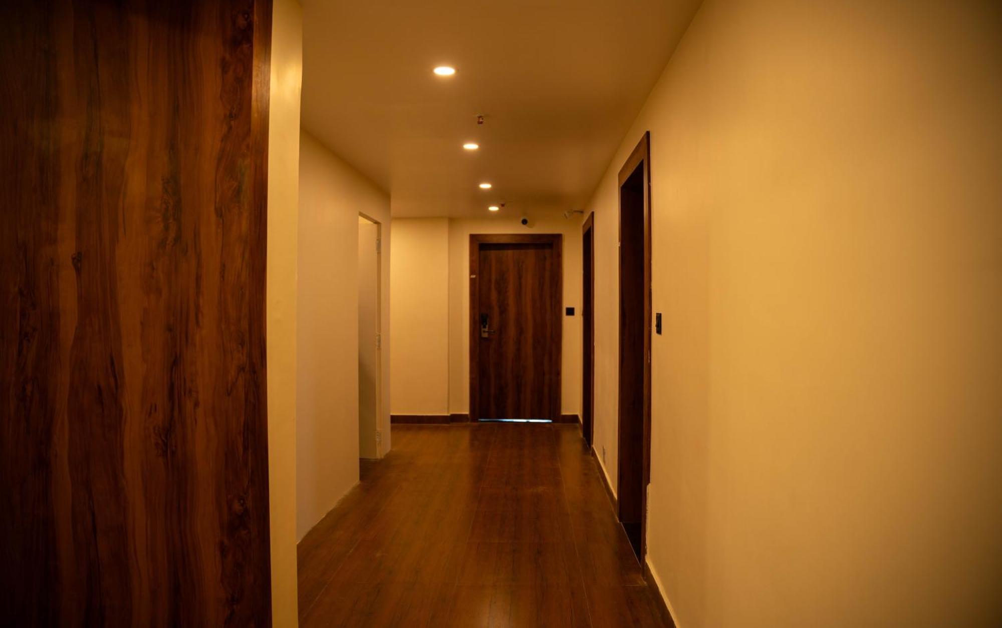 Hotel Orange Bhubaneswar Esterno foto