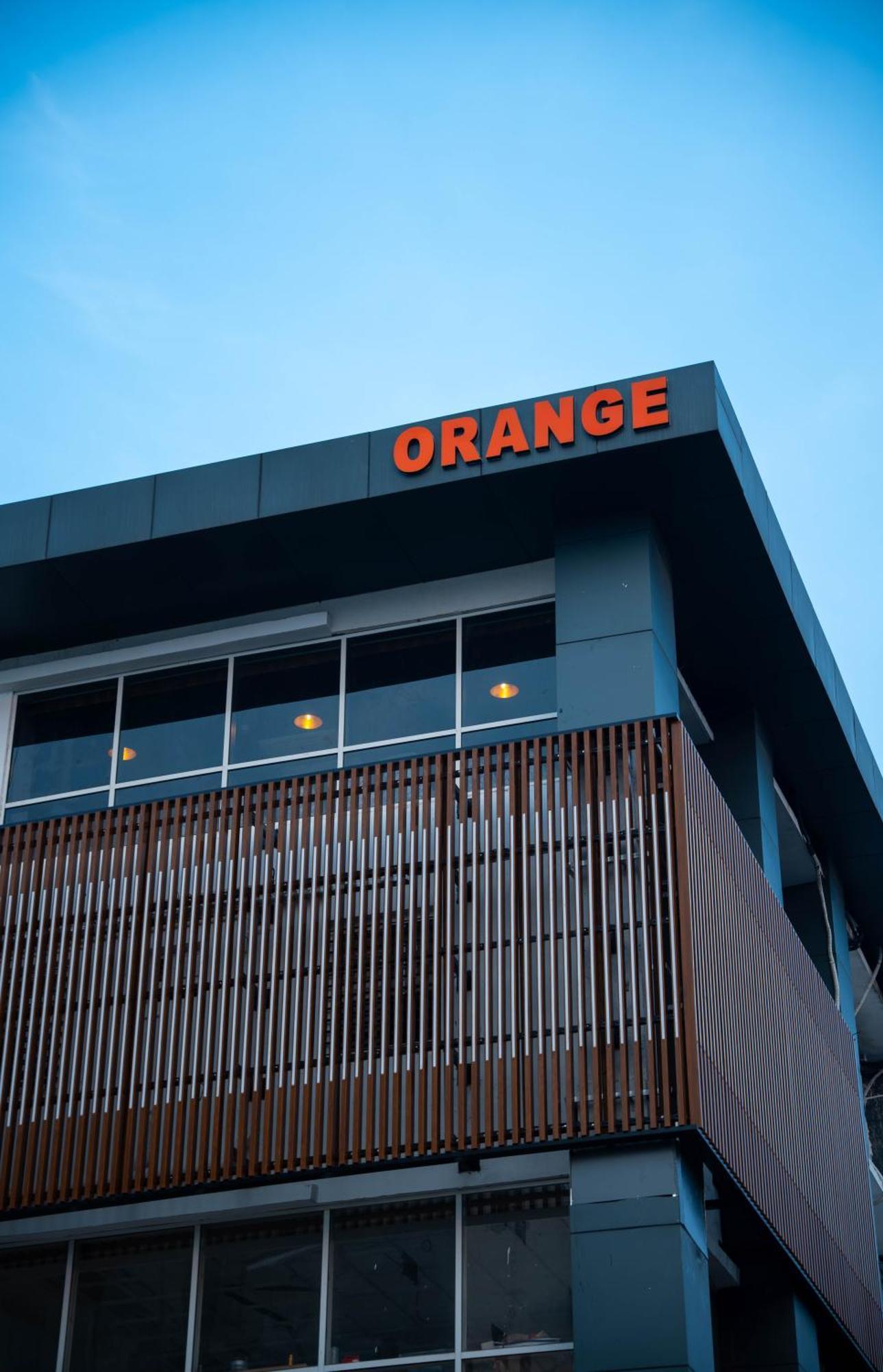 Hotel Orange Bhubaneswar Esterno foto